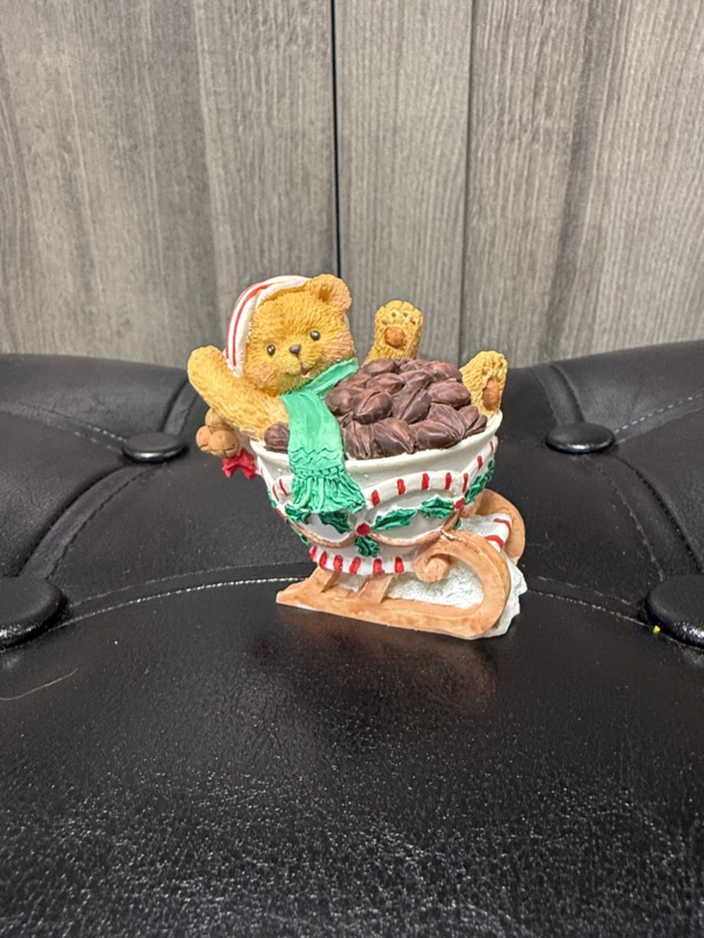 Vintage Marjorie Sarnat Green Scarf Bear In Cup Sled Of Coffee Beans Figurine